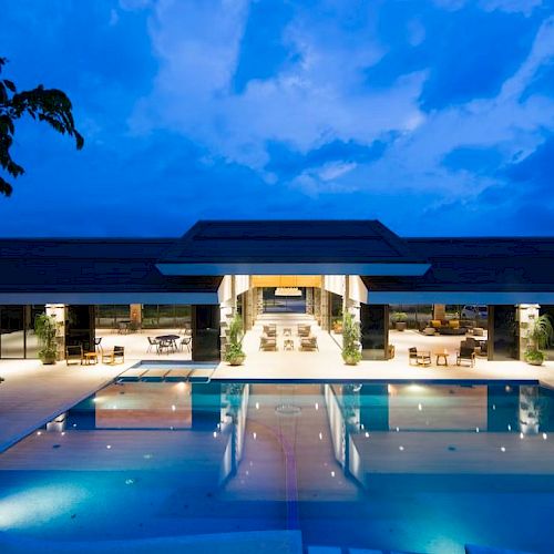 Paradise Point Resort & Spa